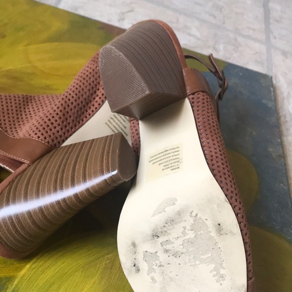 Justfab sandals. - Picture 4 of 4